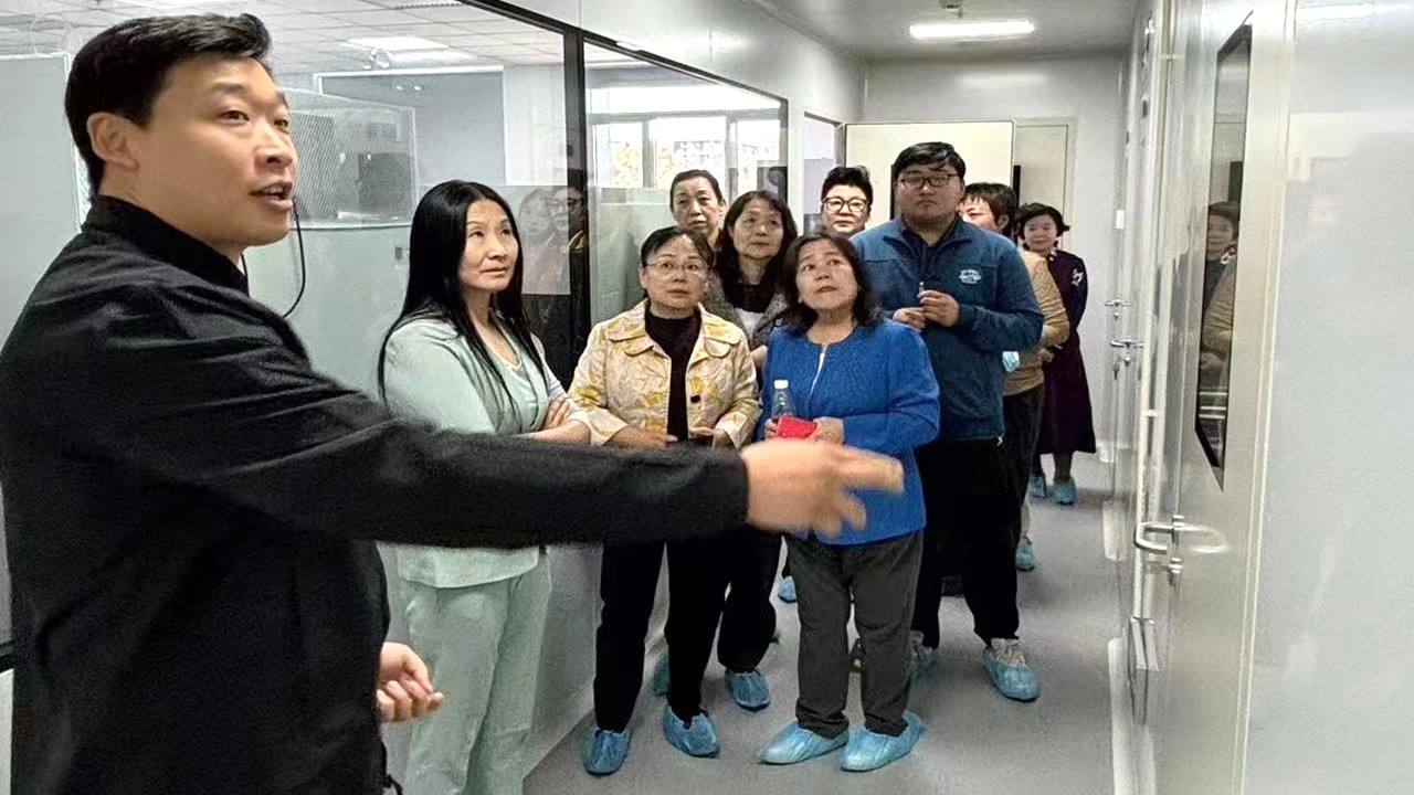 参观2(1).JPG